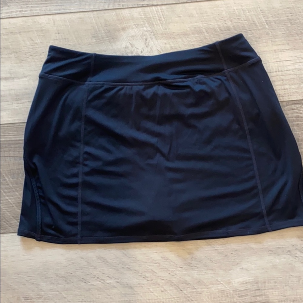 Tangerine women’s active skort